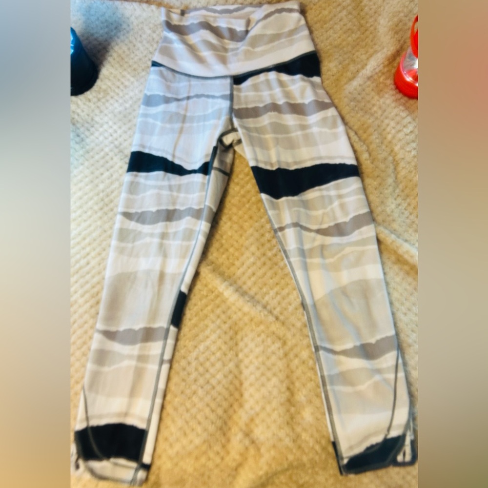 Lululemon True Self Crop leggings in the Bleacher Stripe. Luon fabric.